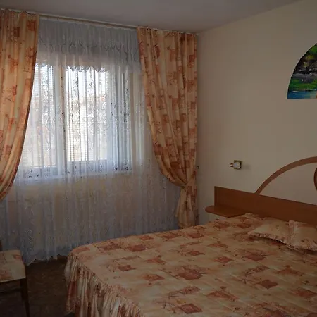 Apartment Family House Jivkovi *